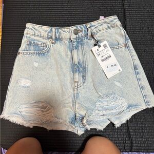 NWT Zara distressed denim cropped short